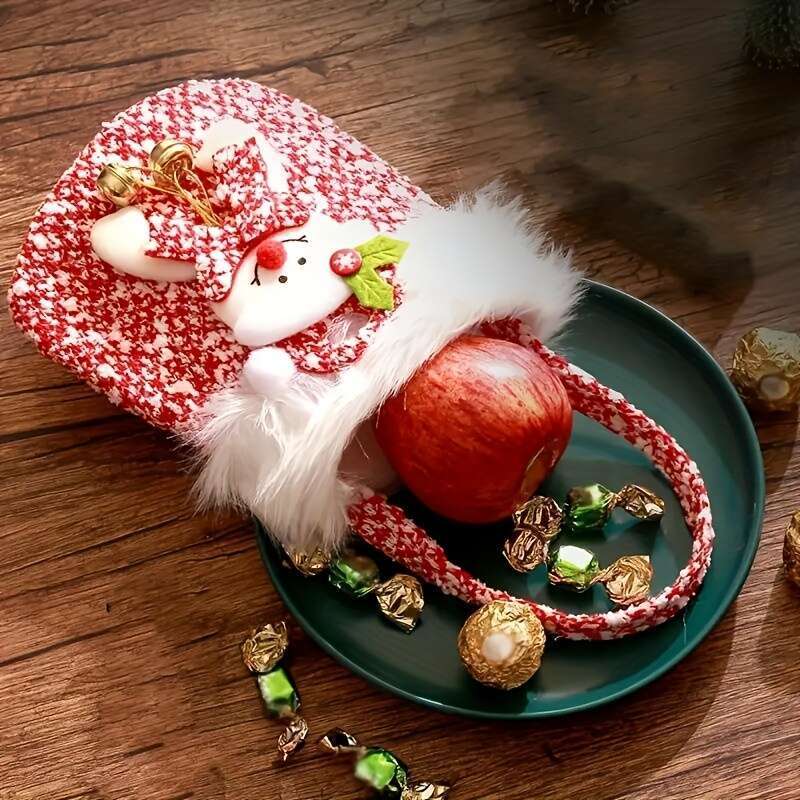 Christmas A set of 4 Christmas-themed plush bags with handles, candy apple Christmas Eve gift bags, Santa Claus, reindeer, bear and snowman themes, su
