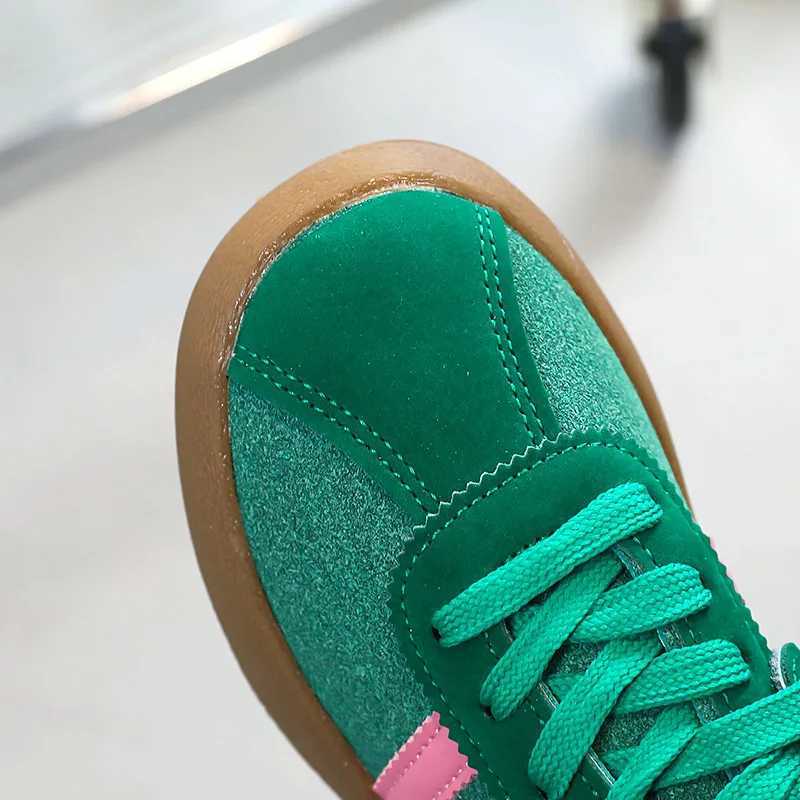New style childrens boys and girls school shoes comfortable sports shoes canvas shoes childrens spring and summer shoes X241111