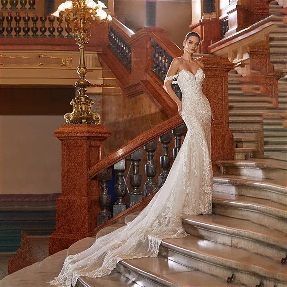 Bohemian Wedding Dresses Lace V-Neck Elegant Wedding Gown Boho Beach Bridal Dress Long Sleeves Open Back vestido novia 01