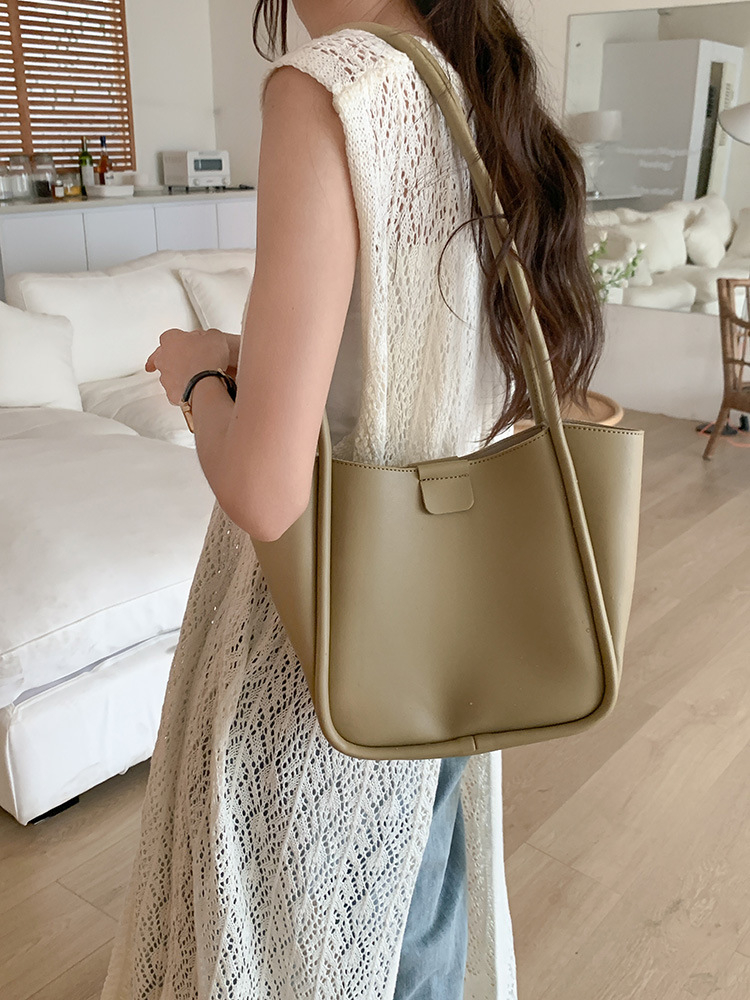 2025 Designer for capacity 3 Large women's summer 2024 new fashionable handbag, high-end and niche single shoulder tote bag handbag,