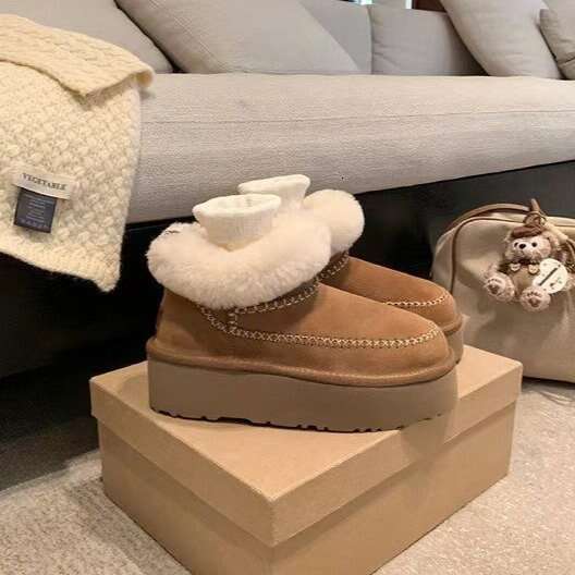 Small Heater~2024 Winter New Style With Plush Insulation V-Neck Hand Stitching Thick Soled Hairy Short For Women's Snow Cotton Boots