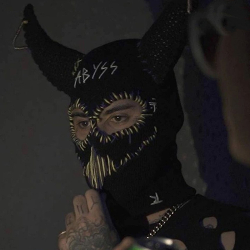 Devil Horns Beanie Knit Hats Halloween Warm Winter Caps Sewed Mouth Scars Design Ski Mask Headwear for Adults Teens