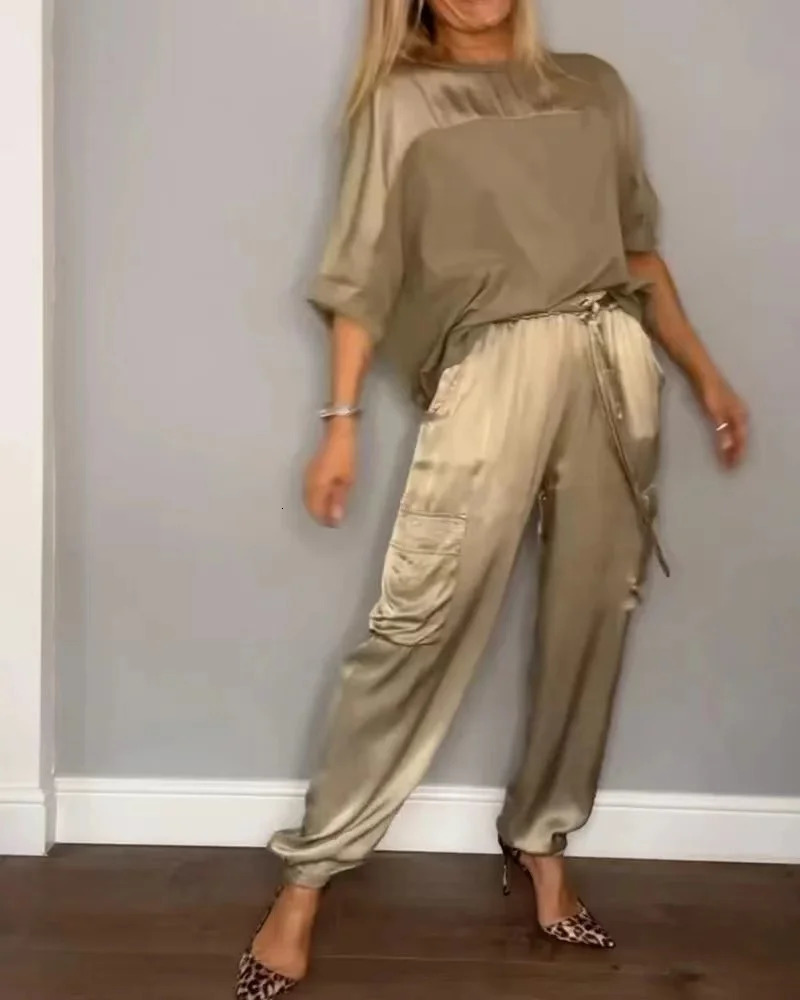 Autumn Elegant Womens Smooth Satin Set Street Scenery Smooth Satin Half Sleeve Shirt Casual Pants Sports Two Piece Set 241111