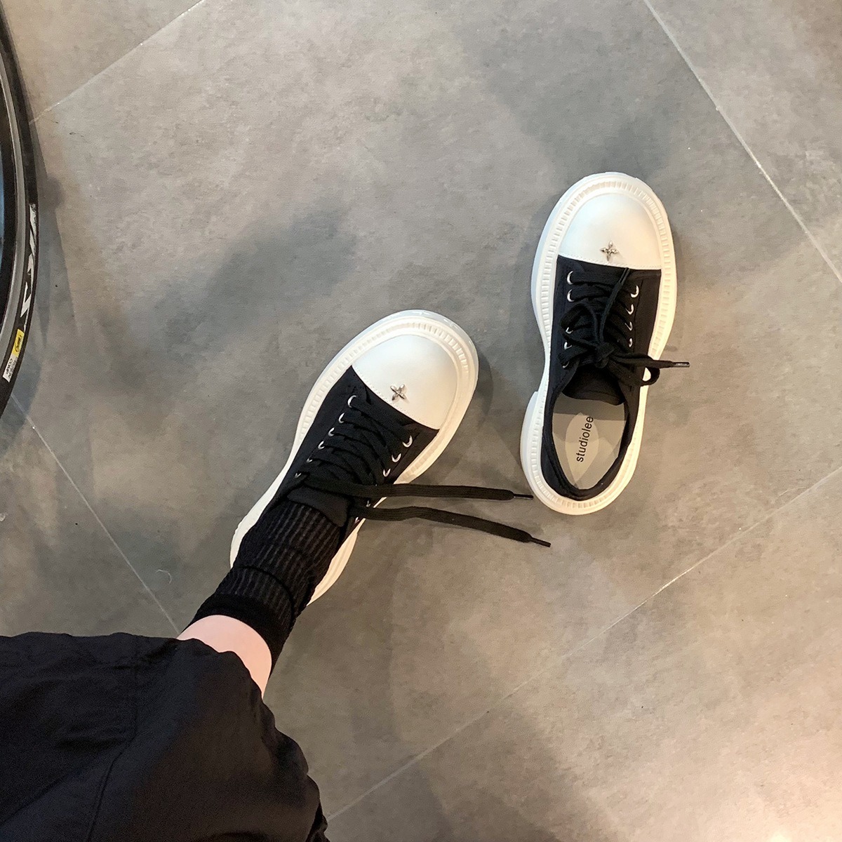 Spot Sheepskin Edition~Grape Mom Same Style 8cm Thick Bottom Height Raising Strap Round Head White Shoes Casual Canvas Shoes for Women Autumn