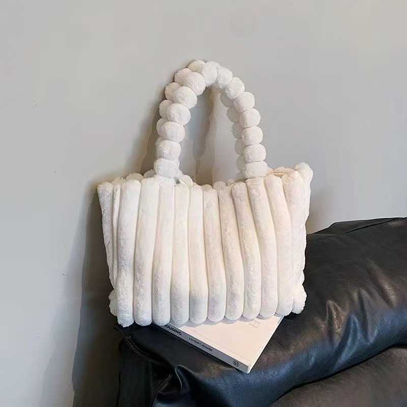 Winter Plush Tote Bag Korean Edition Fashionable Western Style Large Capacity Bag Women's Simple Leisure Shoulder Bag