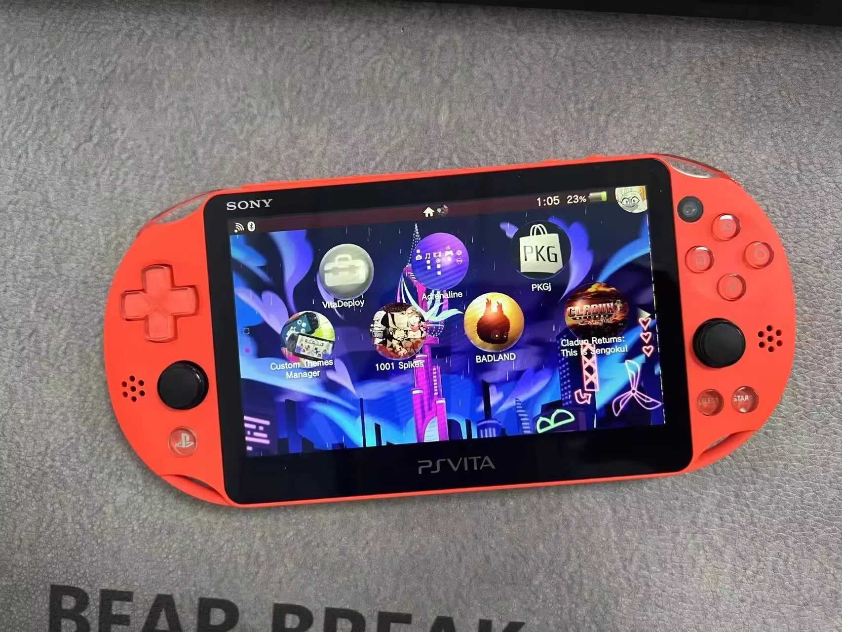 Portable Game Players Refurbished VITA 2000 Handheld Game Console Unlocked PKGj Store and Adrenaline Vita Slim OLED Touch Screen Lots in Stock z241111