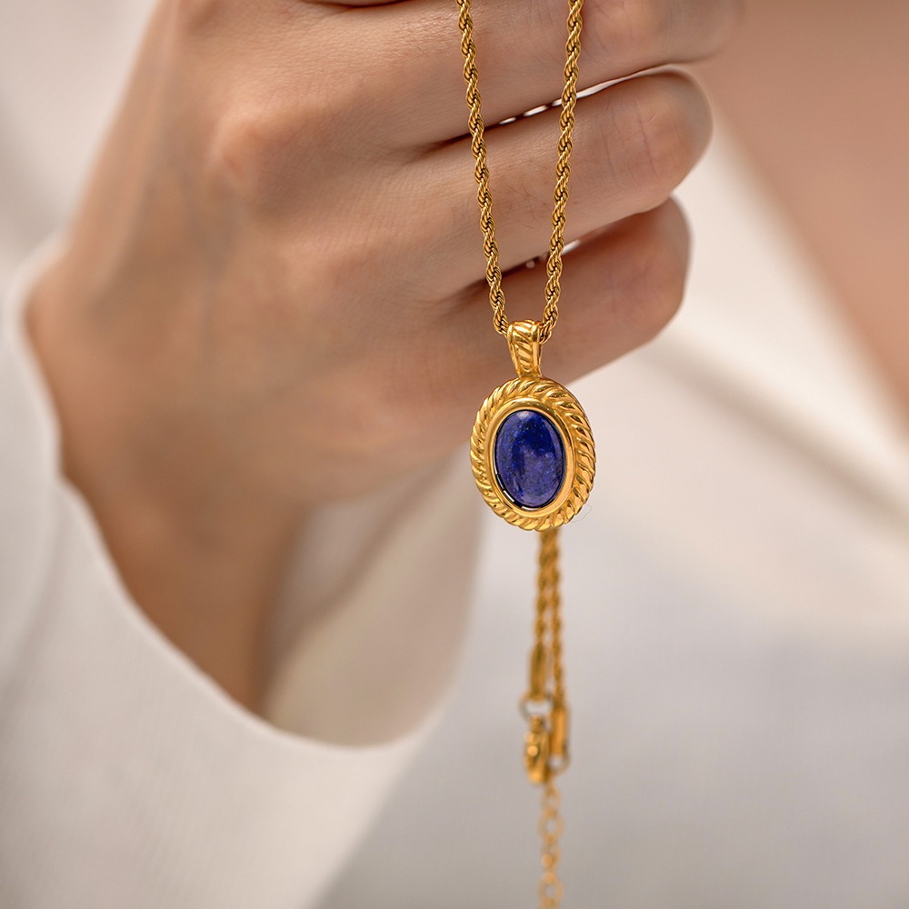 Designer Fashion Necklace for Women 18K Gold Stainless Steel Inlaid Lapis Lazuli Oval Vintage Pendant Necklace Wholesale
