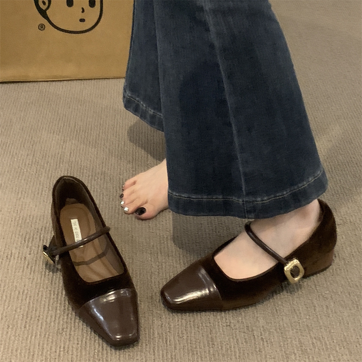 Mary Jane Shoes: Elegance in Every Step Winter's Versatile Chunky Heels | Black/Brown/Khaki d782