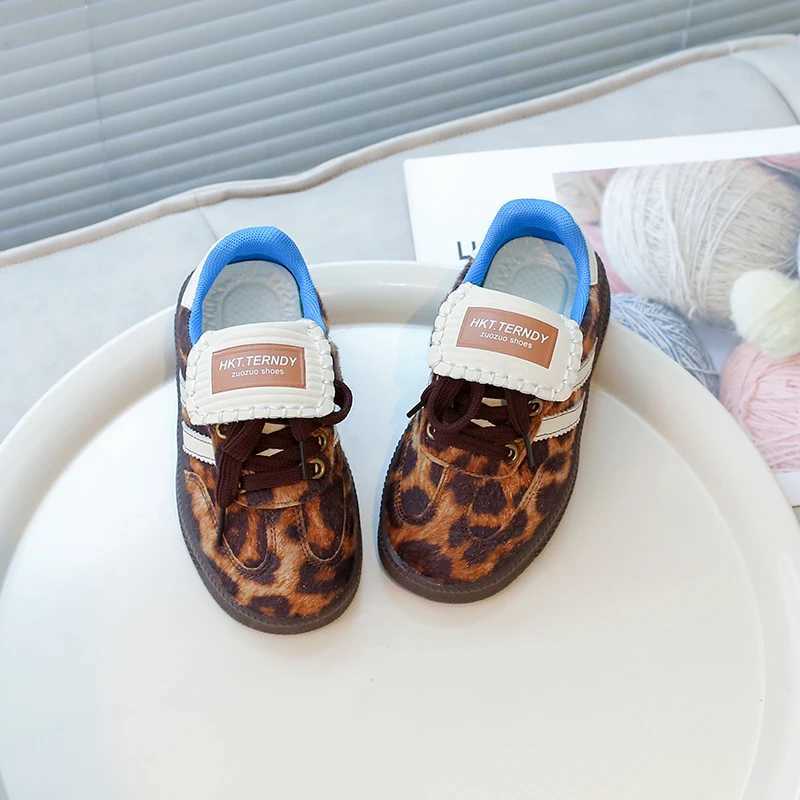Leopard Print childrens leather sports shoes for boys and girls lightweight breathable and non slip sports shoes for young children X250429