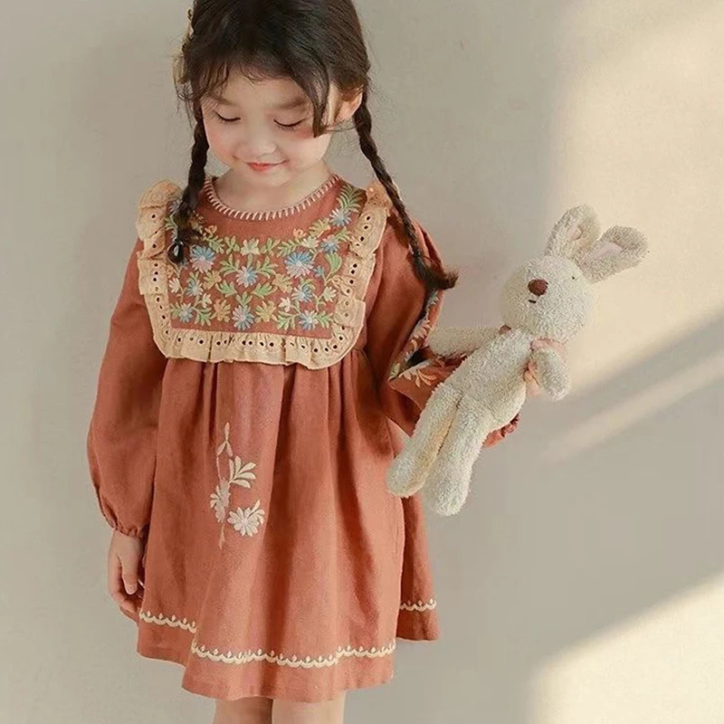 Spring Autumn Girls Dresses Kids Hollow Lace Embroidered Dress Children Vintage Clothing Toddler Girls Princess Dress for 1-7Y 241111