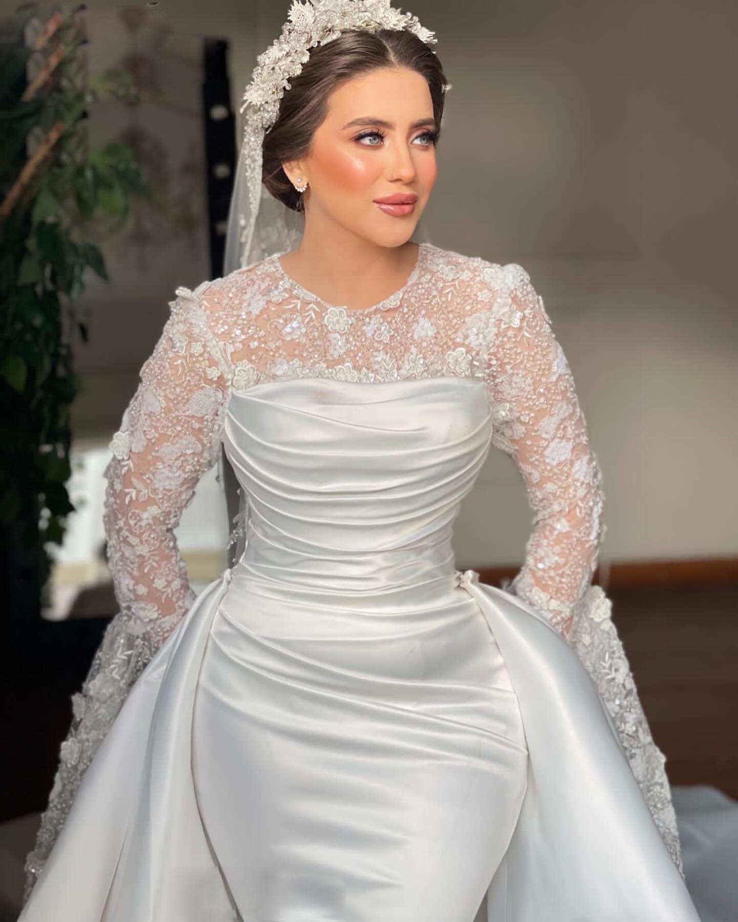 Vintage Lace Sleeve Mermaid Wedding Dresses Beaded Satin with Detachable Train Bridal Dress Ruched 3D Flroal Appliques mariage for Bride
