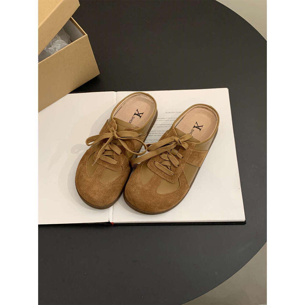 Baotou Half Slippers Autumn Outerwear 2024 New German Training Women's Thick Soled Heerless One Step Lazy Shoes