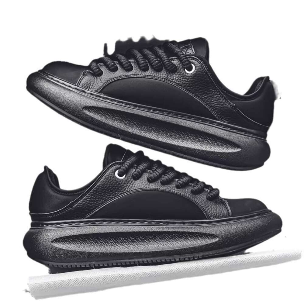 2024 New Men's Ueen Board Thick Sole Sports Casual Bread Shoes ddmythur