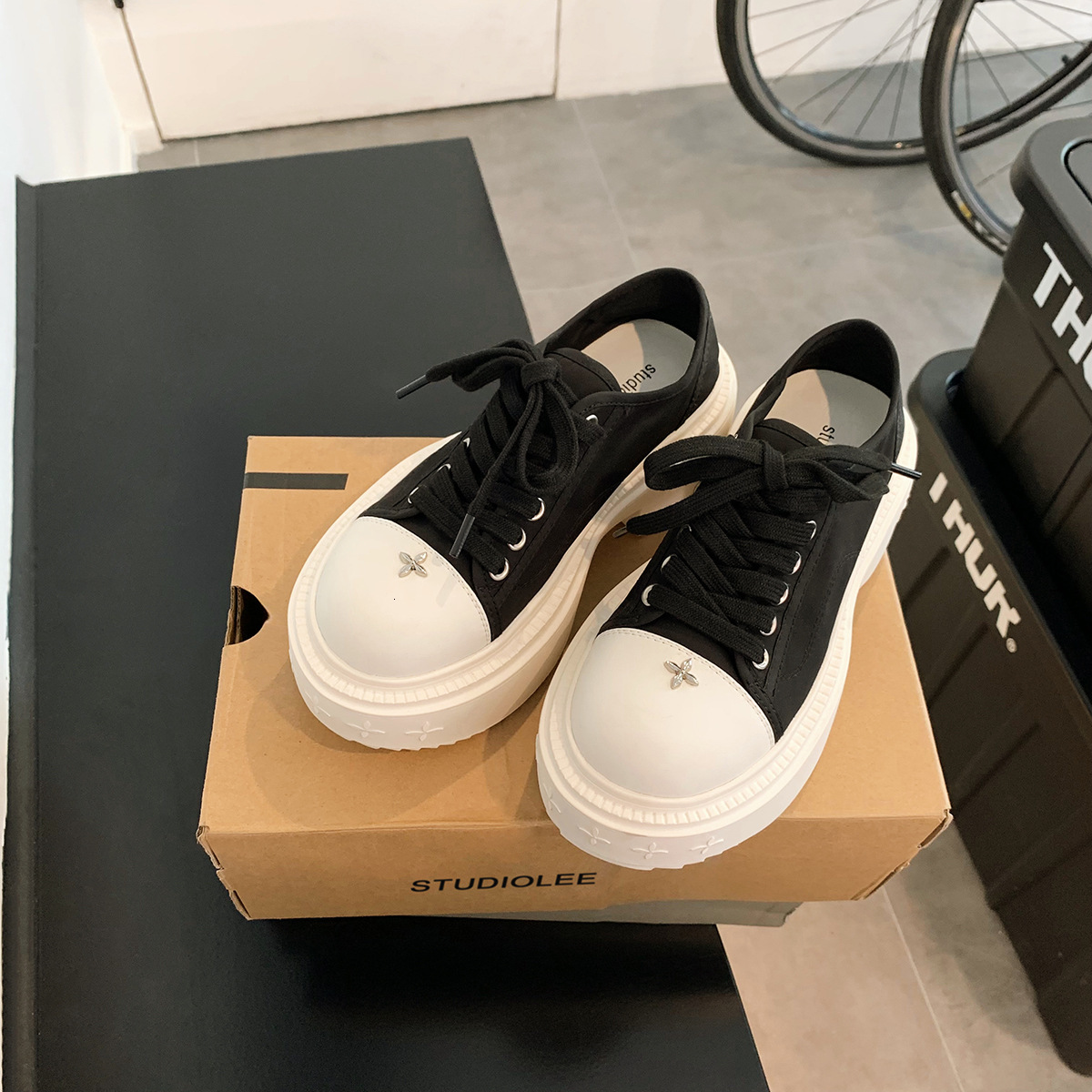 Spot Sheepskin Edition~Grape Mom Same Style 8cm Thick Bottom Height Raising Strap Round Head White Shoes Casual Canvas Shoes for Women Autumn