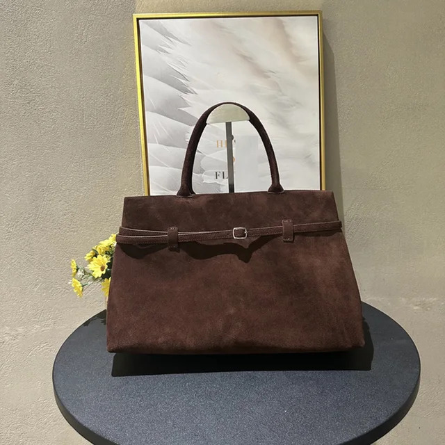 Natural Suede Bury Handbag Large Capacity Chamois Top Handle Bag For Women With Removable Shoulder Strap Cartoon Hasp Style BagVoyage