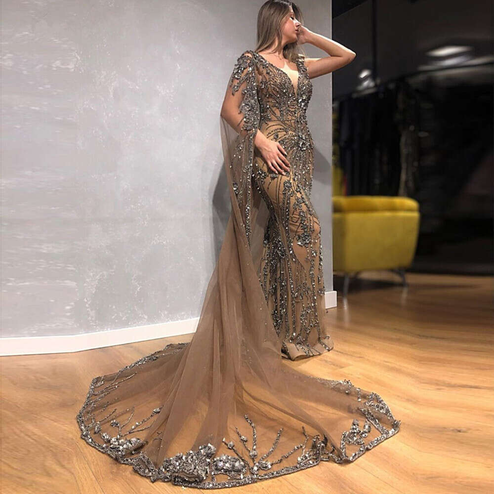 2024 Crystal Mermaid Lace Tulle Beads Evening Dresses with Cape Beaded Champagne Long Prom Gowns Modest Party Dress