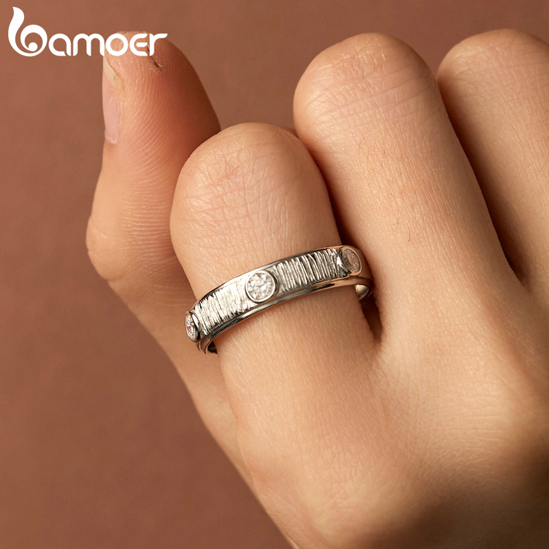 Bamoer 925 Sterling Silver Eternity Love Moissanite Men Ring Engagement Wedding Band for Men Platinum Plated Fine Jewelry MSR032