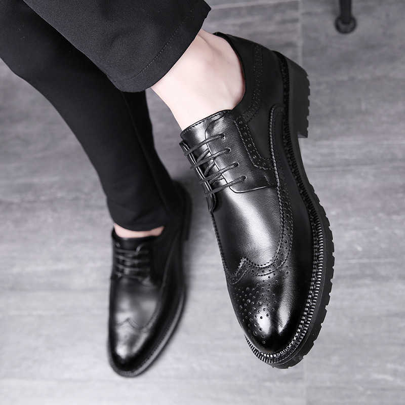 Black Men Dress Shoes Mens British Versatile Pointed Casual Shoes Business Sculpture Model Mens Leather Shoes 241009