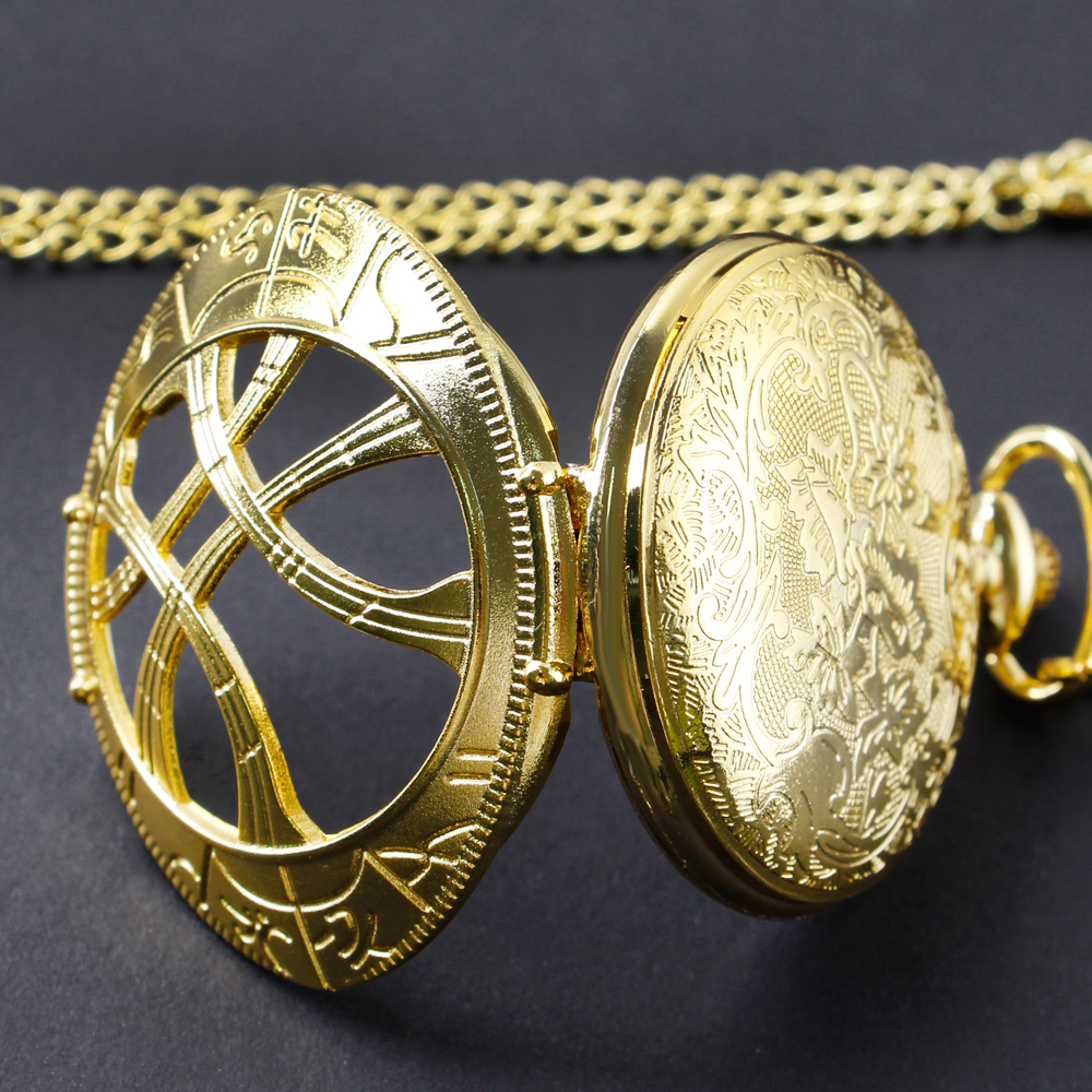 Luxury Gold Hollow Pocket Watches Eyes Design Personality Vintage Classic Quartz Pendant Pocket FOB Watch relogio masculino