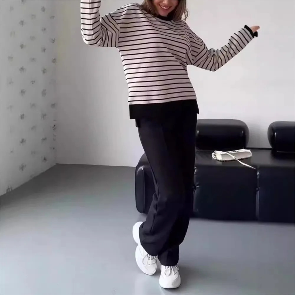 Casual Crewneck Printed Striped T Shirt Two Piece Womens Autumn Winter Loose Wide Leg Pant Suit Fashion Female Street Wear 241111