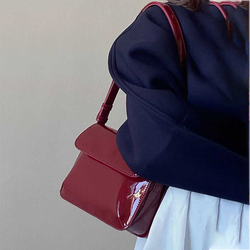 Underarm Bag Women Autumn Winter Red Lacquer Leather Handheld Shoulder Bag Crossbody Bag Women Bags 241115