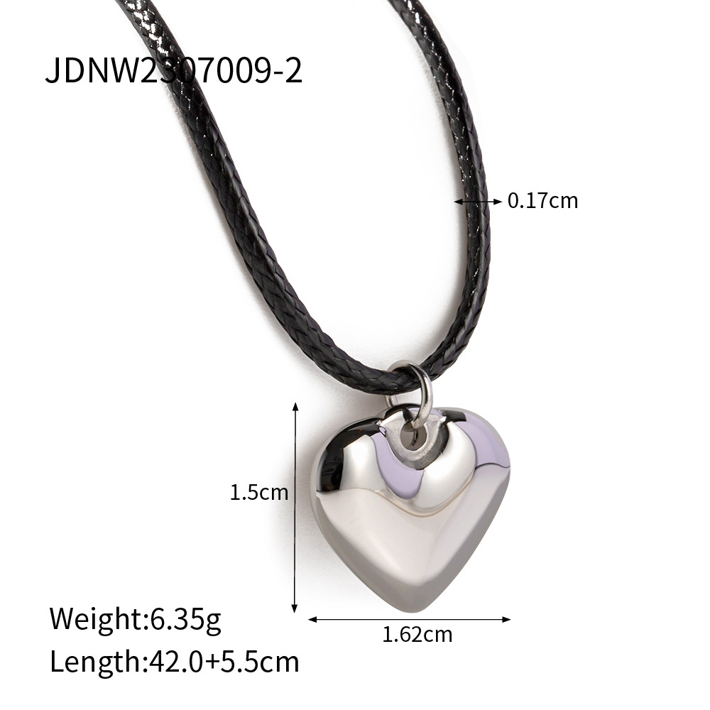 New Gothic Black Leather Woven Rope Chain Plated with 18k Gold Heart shaped Stainless Steel Pendant for Women Elegant Chain Jewelry