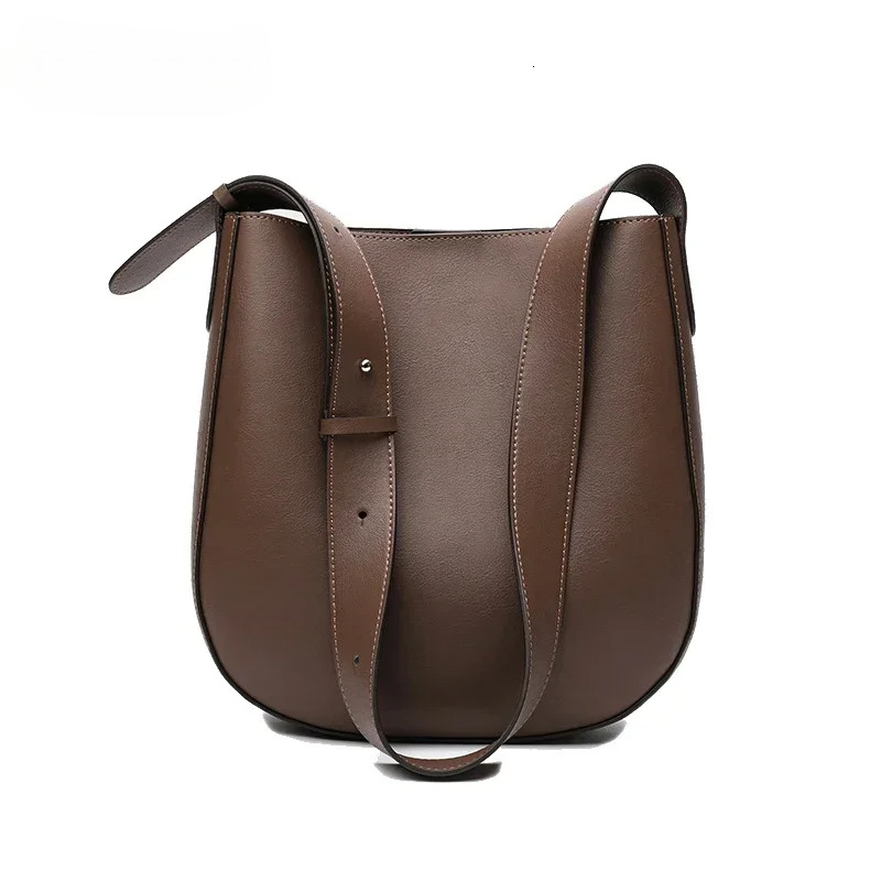 Minimalist Style Solid Color Bucket Tote Dark Brown Cowhide Leather Women Shoulder Winter Crossbody Bag Genuine Leather Hasp Style BagVoyage
