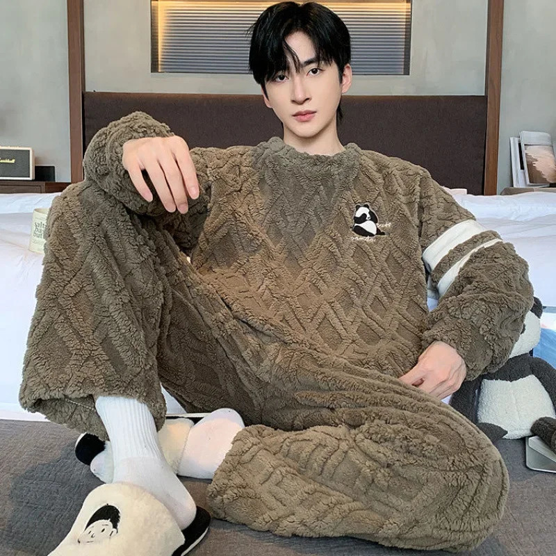 High Quality Men Pajamas Suit Coral Velvet Winter Warm Loose Fitting Thick Plush Flannel Sleepwear Set Home Wear Male Nightwear 241111