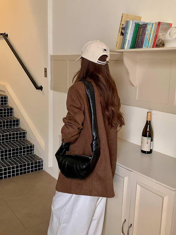 2025 Designer new autumn 2024 3 women's versatile crossbody with and niche design shoulder bag