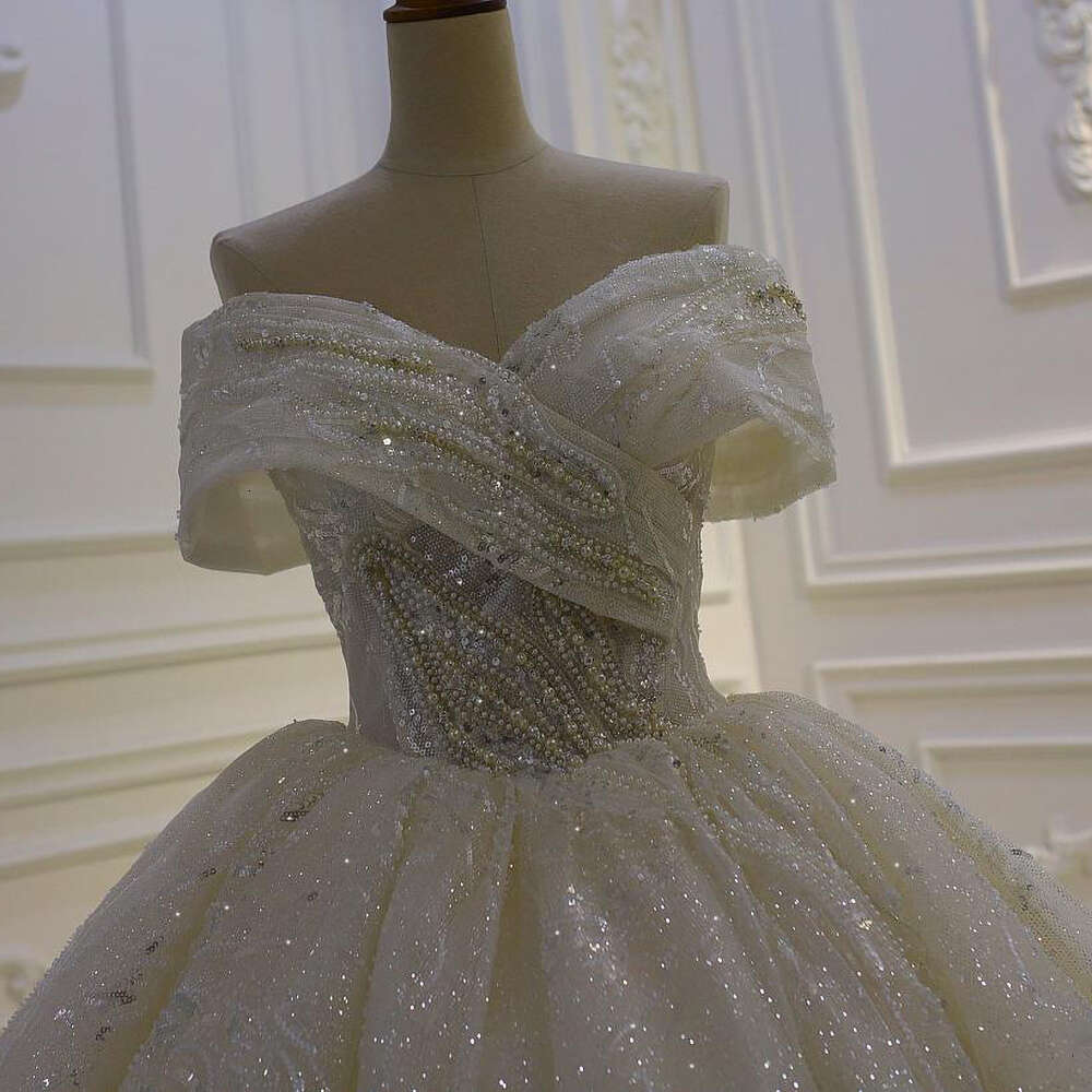 Gorgeous Beading Pearls Bride Dresses White Fashion Sweetheart Sequined or Length Ball Gowns Chic Chapel Train Wedding Dress