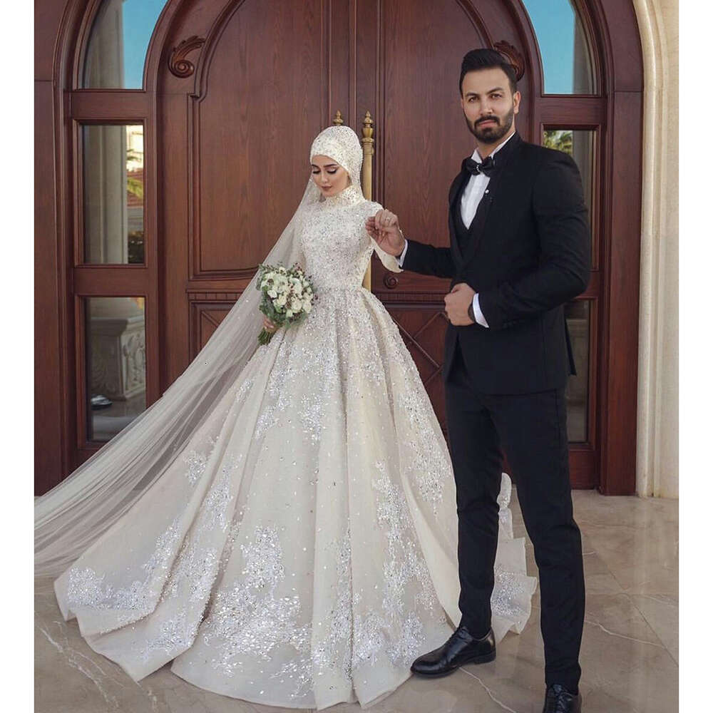 STEVDITG Pearls Crystal Wedding Fashion High Neck Long Sleeves Appliques Beading Chapel Train Ball Gown Bride Dress 0914