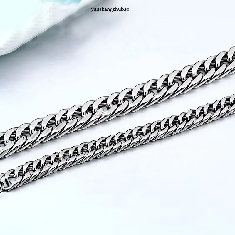 Fashion Simple Vintage Cuban Chain Stainless Steel Snakebone Men's Bracelet with Claw Inlay Gothic Jewelry