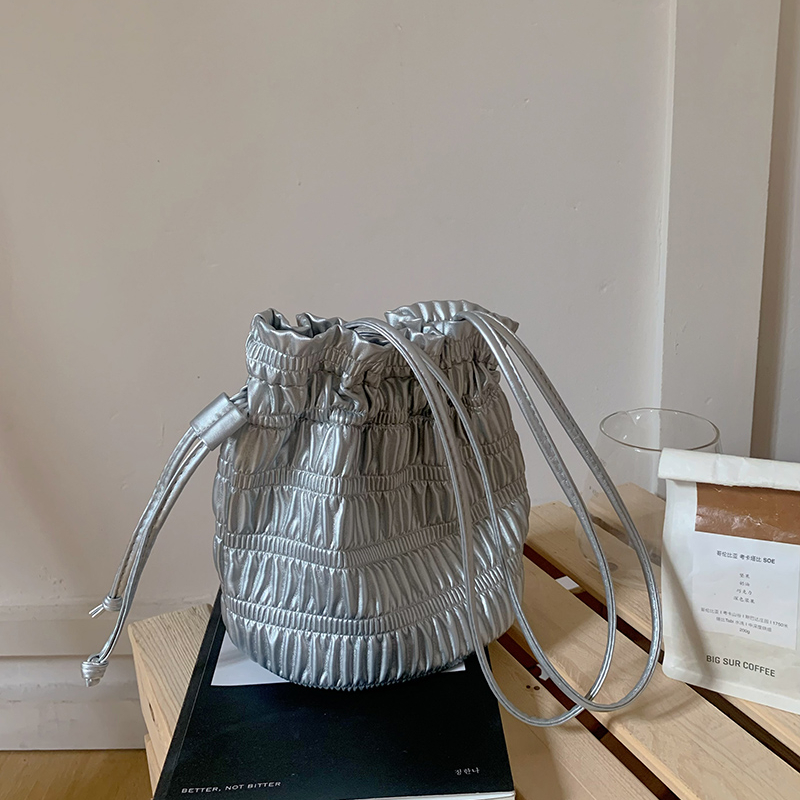 Silver Pleated Drawstring Shoulder Bucket Bags Women Designer Soft PU Leather Small Handbags Female Casual Purse Underarm Bag