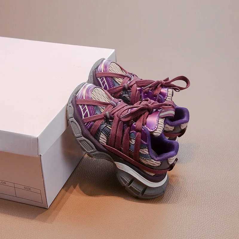Childrens Sneakers Chunky 2024 New Girls Basketball Shoes Fashion Versatile Kids Maternal Boys Sports Shoes for School Breathable X250409