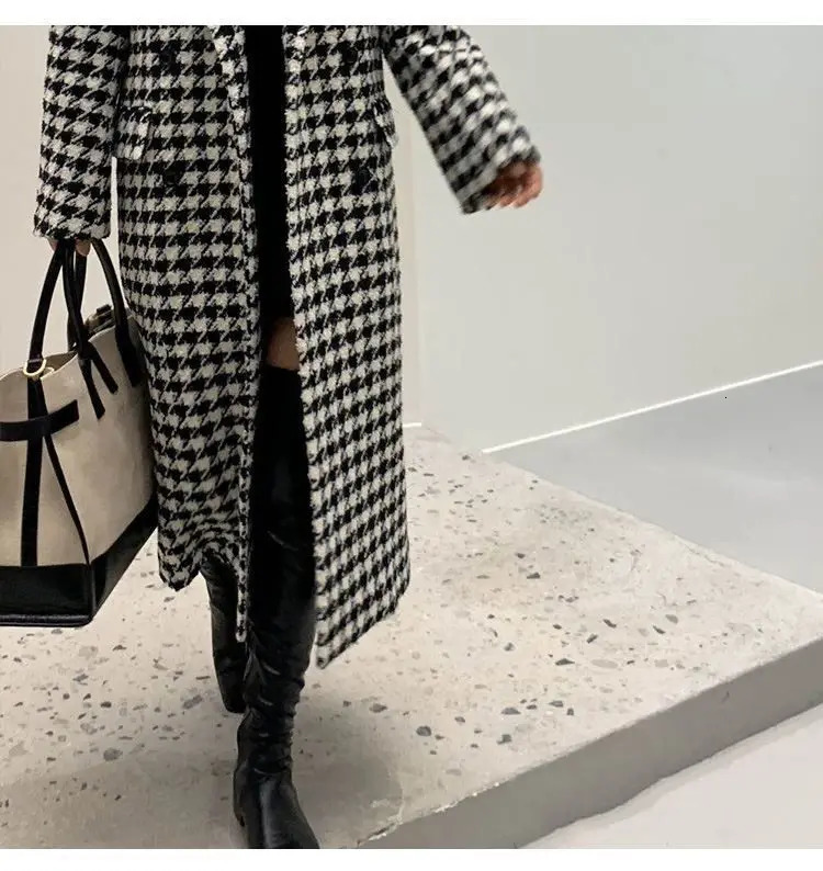 Womens winter Korean long wool coat retro black and white patch work plain loose jacket double chest coarse tweed jacket fashionable 241111