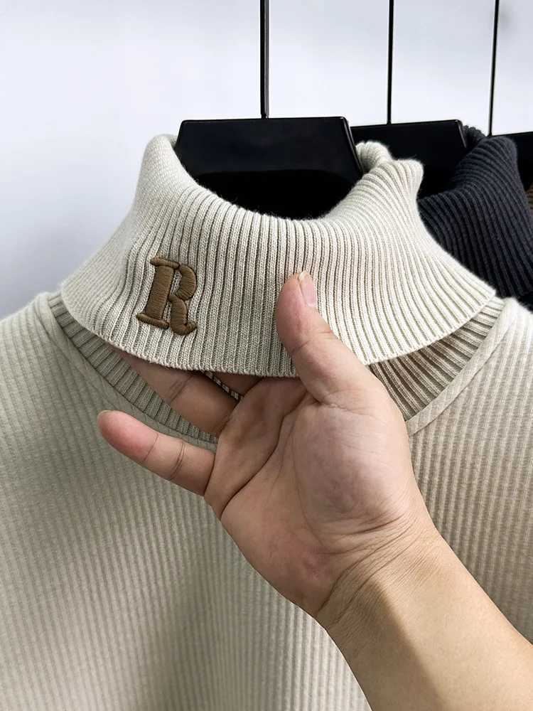 High Quality High end luxury mens embroidered sweater autumn and winter design new business and leisure high neck knitting trend turtle neck T241111