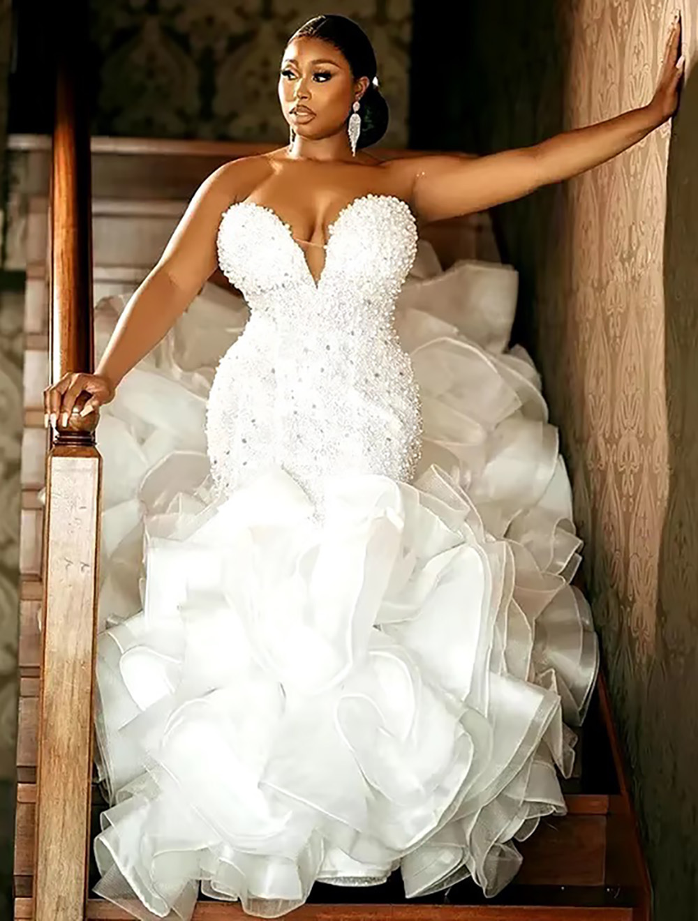 Luxury White Mermaid Wedding Dresses For Bride Sweetheart Lace up Back Cascading Ruffles Pearls Plus Size Women Bridal Gowns