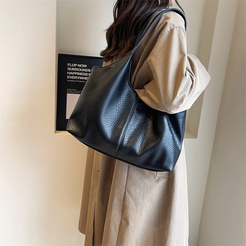 LEFTSIDE Fashion Retro Leather Tote Bags for Women Tend Female Simple Large Capacity Shoulder Bag Big Solid Color Handbags 240402