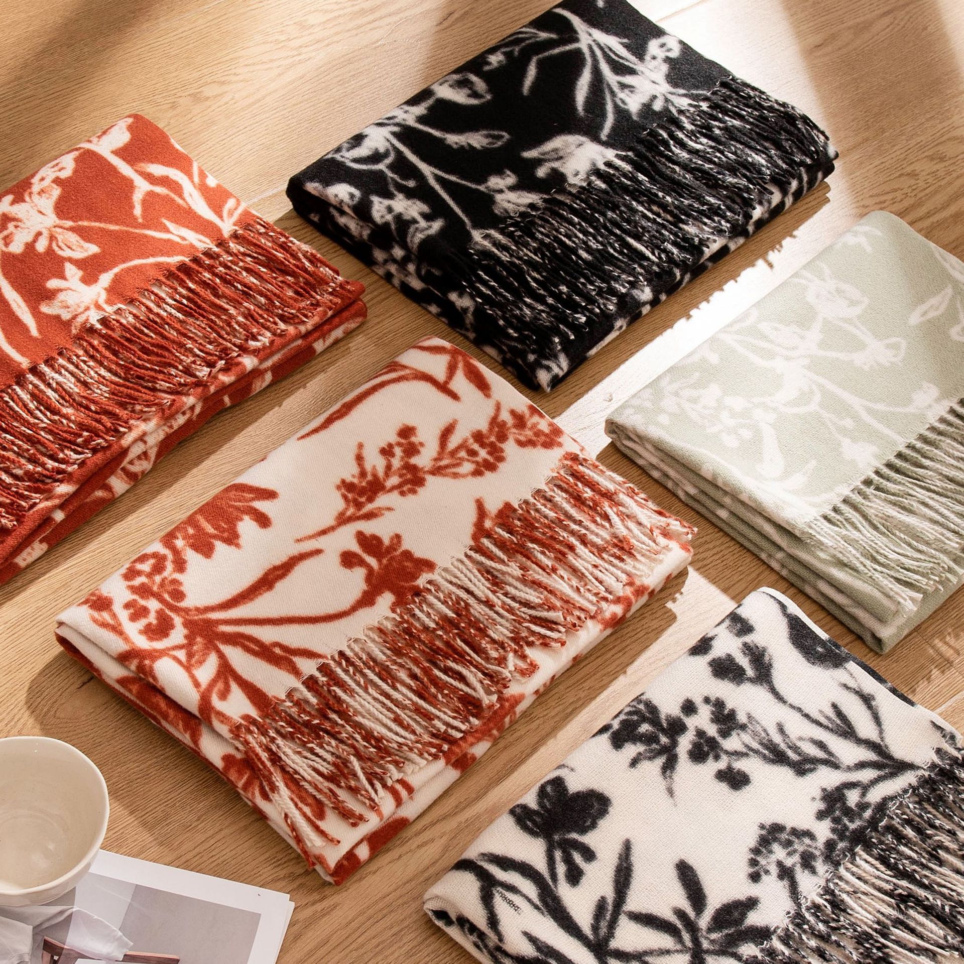 Autumn/Winter New Girl Style Printed Scarf Warmth and Thickened Imitation Cashmere scarf