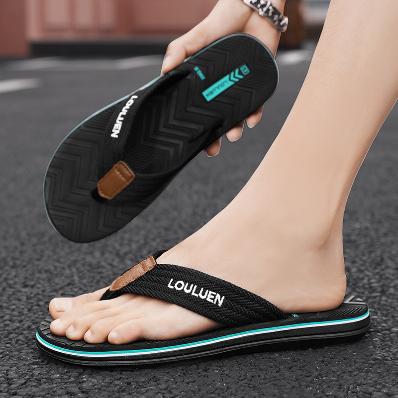 Summer Slippers Men Flip Flops Beach Sandals Non-slip Casual Flat Shoes New Slippers Indoor House Shoes For Men Outdoor Slides