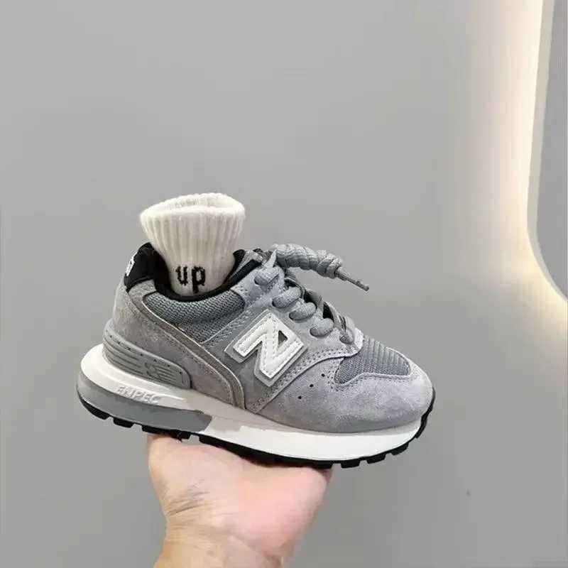 Childrens mesh sports shoes comfortable and breathable childrens running shoes boys and girls casual shoes students soft soled non slip shoes X250409