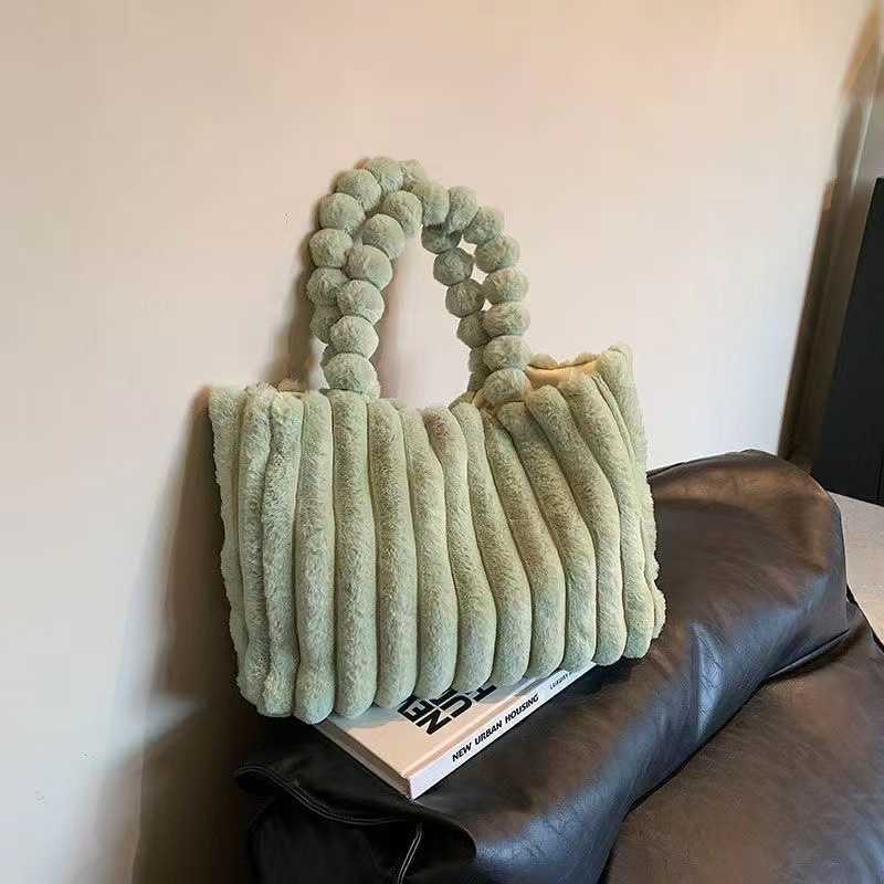 Winter Plush Tote Bag Korean Edition Fashionable Western Style Large Capacity Bag Women's Simple Leisure Shoulder Bag