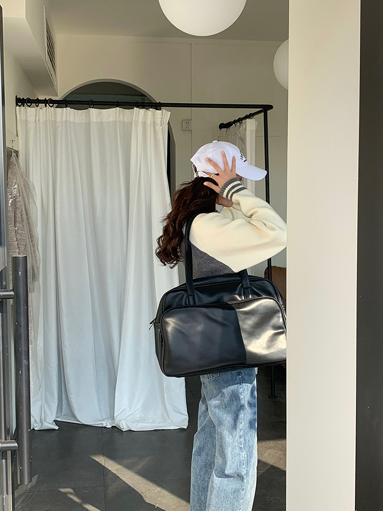 2025 Designer Autumn/Winter 3 2024 Versatile Large Capacity Tote Women's Premium Single Shoulder Bag