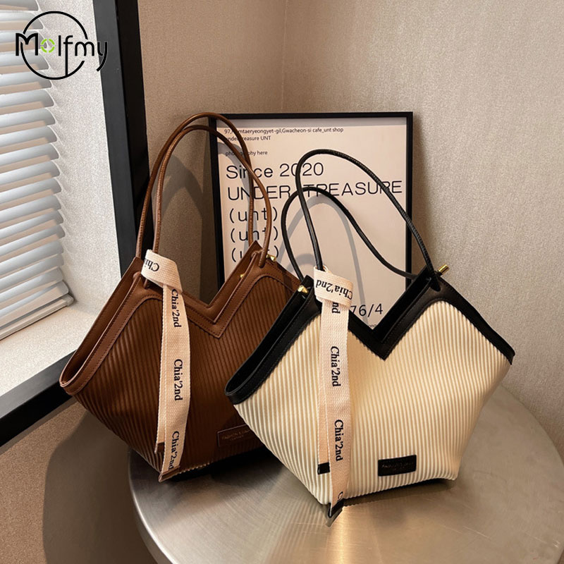 PU Women's Bags Fashion Ladies Designer Luxury Women Shoulder Handbag Large Capacity Heart-shaped Tote Bag Bolsos De Mujer 2024