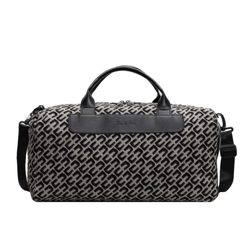 Trendy Lightweight Large Capacity Fitness and Sports Bag Single Shoulder Crossbody Handbag Short Distance Business Travel Bag