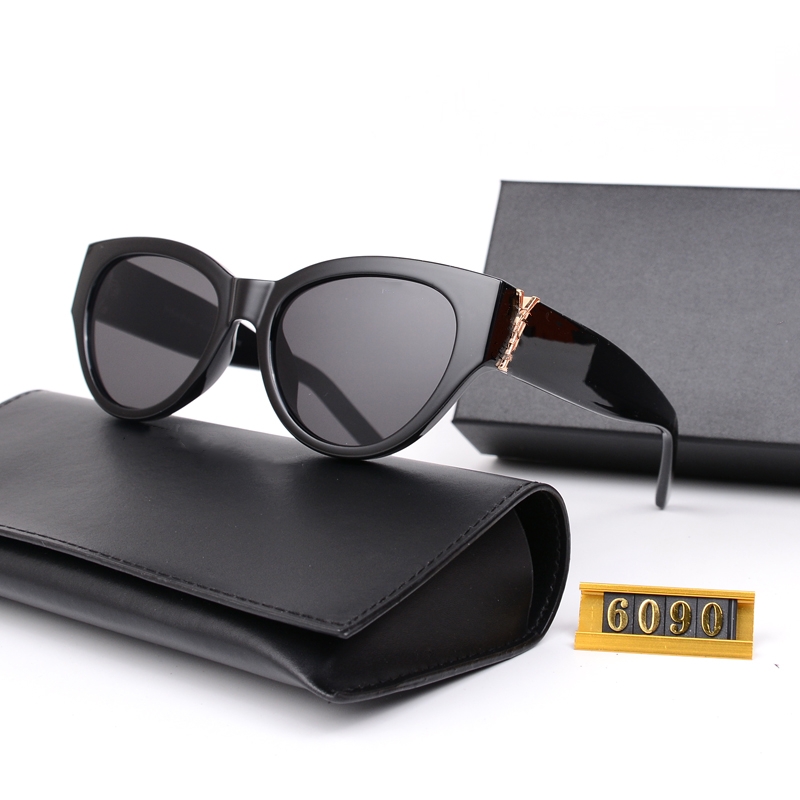 Designer Sunglasses Luxury Eyeglasses Goggle Outdoor Beach Sun Glasses For Man Woman 5 Colors Optional Triangular signature