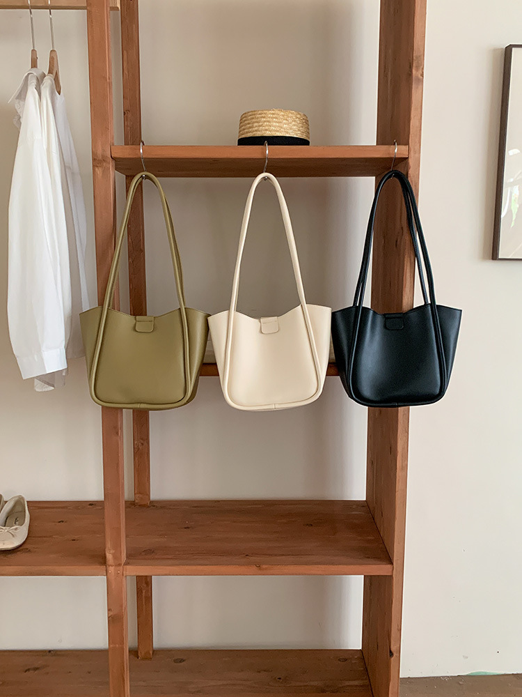 2025 Designer for capacity 3 Large women's summer 2024 new fashionable handbag, high-end and niche single shoulder tote bag handbag,