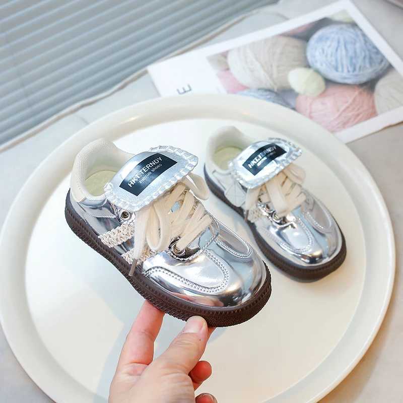 Leopard Print childrens leather sports shoes for boys and girls lightweight breathable and non slip sports shoes for young children X250429