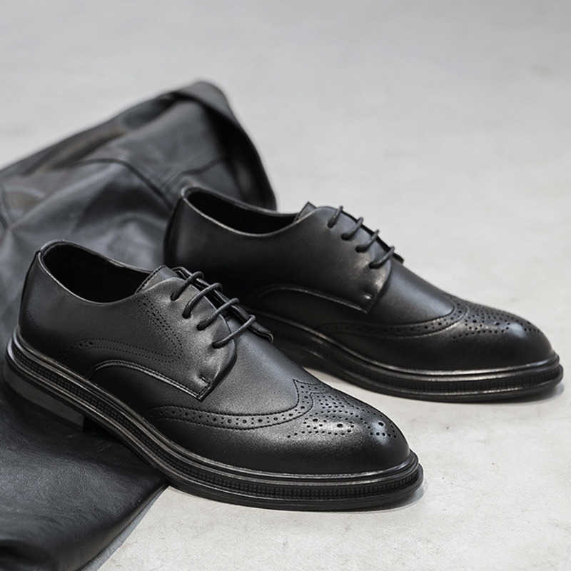 Men Dress Shoes Block Leather Shoes With Carved British Trendy Business Casual Shoes Youth Korean Version Thick Sole Height Office Mens Shoes 241009