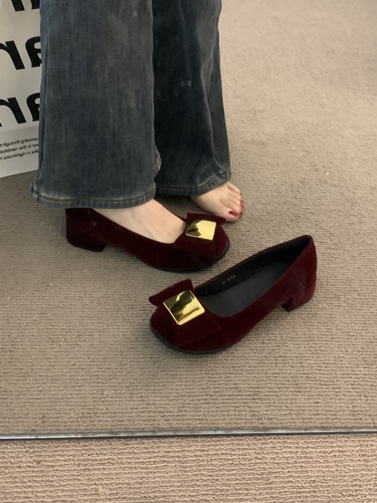 2024 Suede Versatile Chunky Heel Round Toe Women's Vintage Dress Shoes in Black/Brown/Red f257